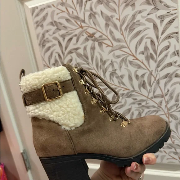 Brown Suede Ankle Boots with Shearling Lining - Picture 2 of 6